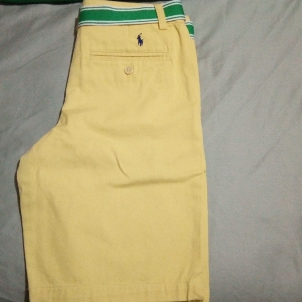 Shorts - Picture 2 of 3